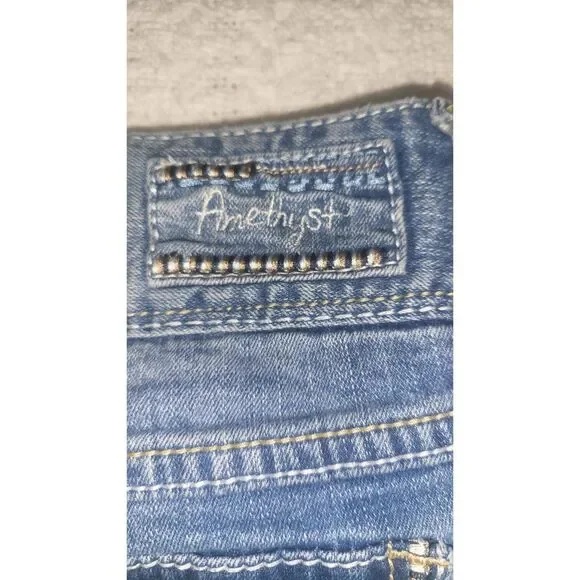 Amethyst Cropped Distressed Jeans Women's Blue EUC sz 13 - Picture 5 of 7